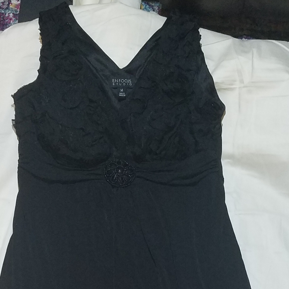 Beautiful evening gown sz 14 black enfocus studios